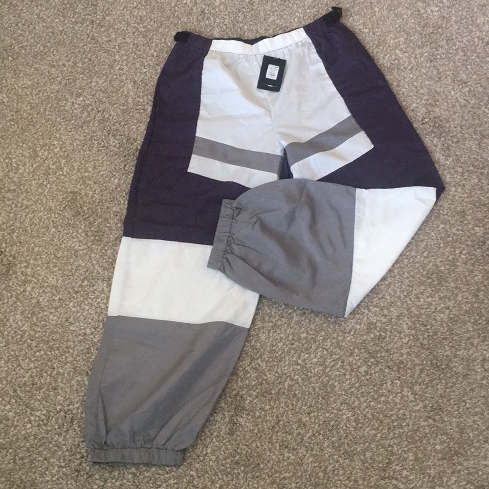 New w/tags lightweight joggers by FashionNova